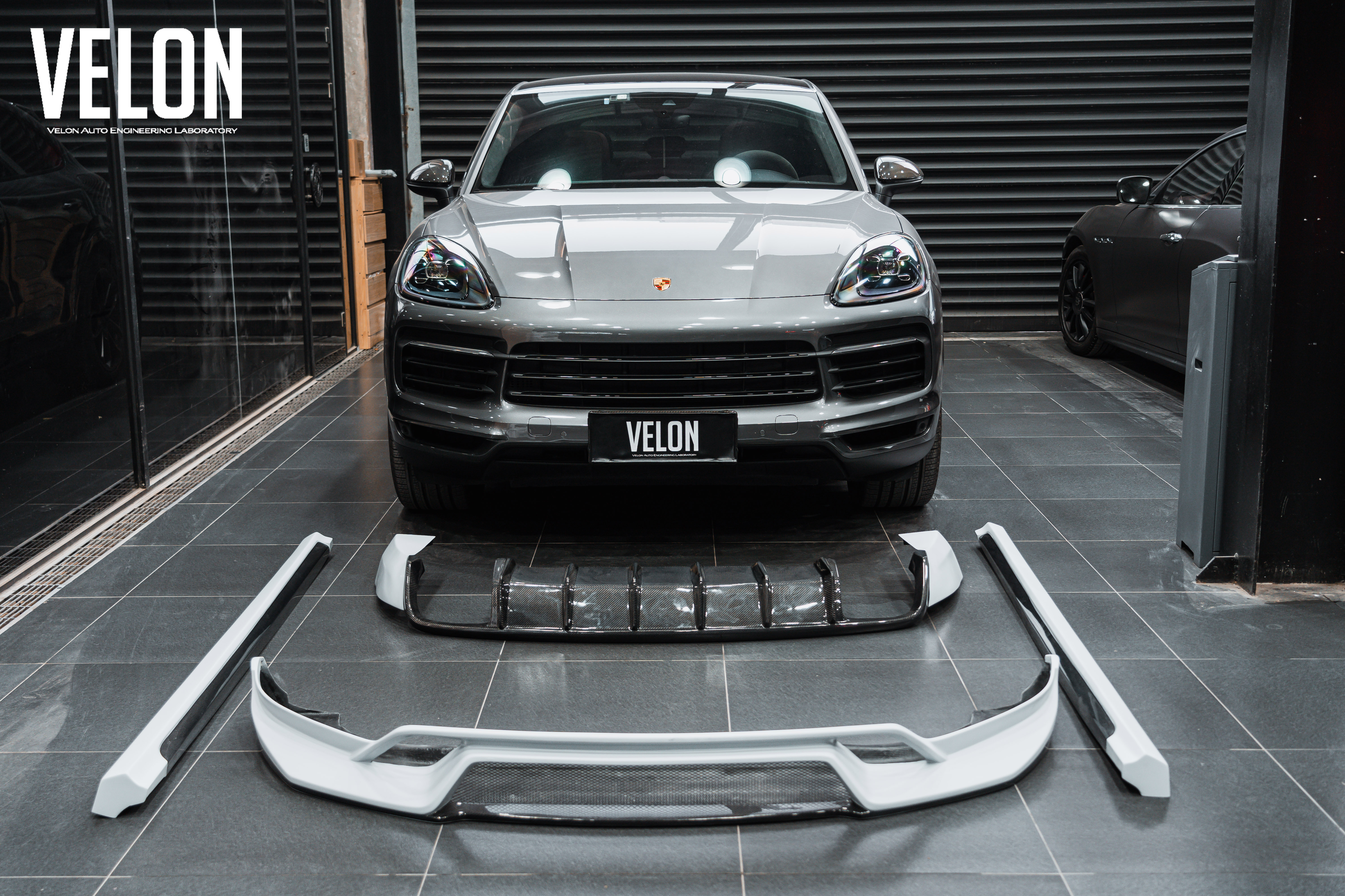 Porsche Cayenne OD Style Carbon Fiber Parts - styling view