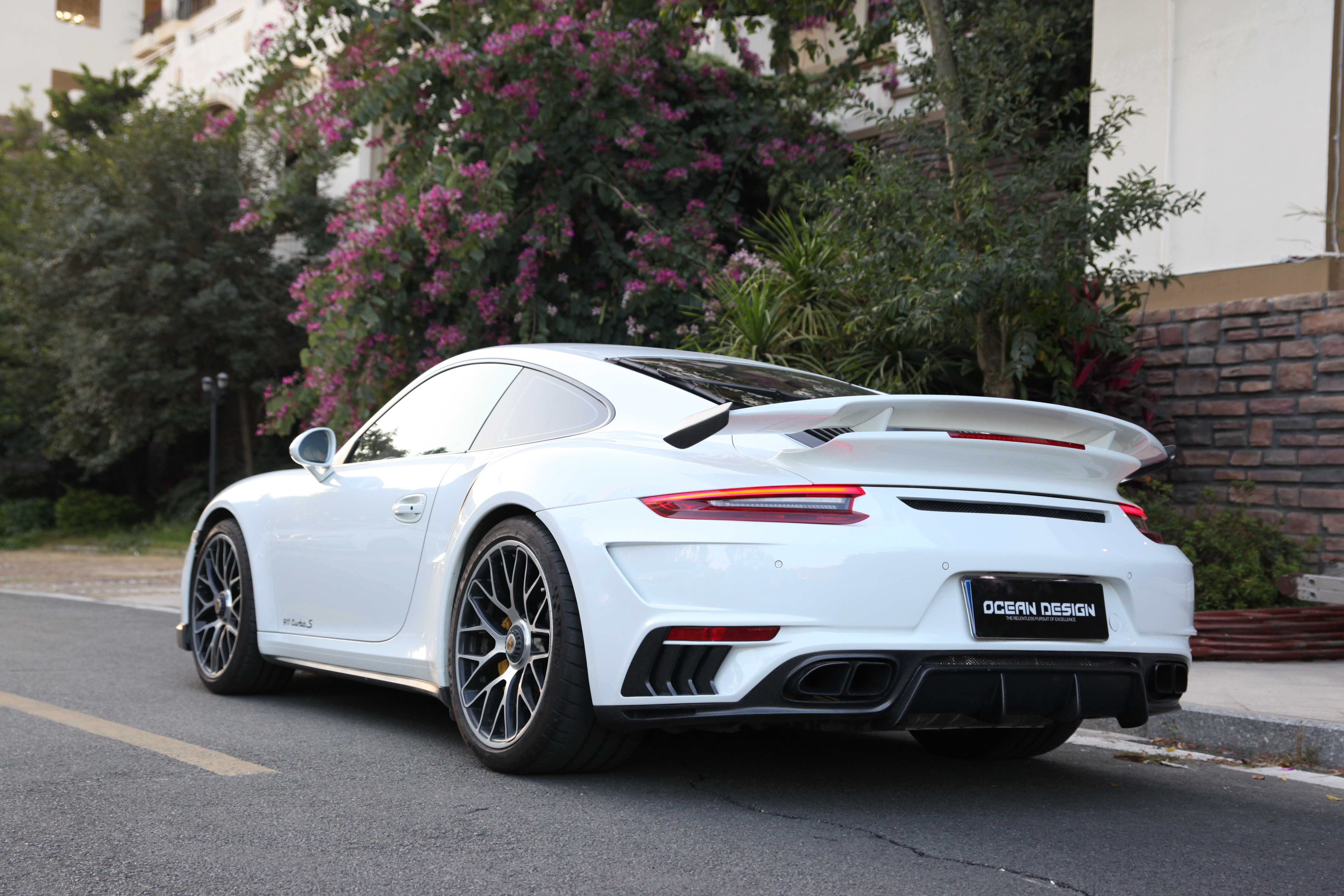 Porsche 911 991.2 Turbo Topcar Style Parts - styling view
