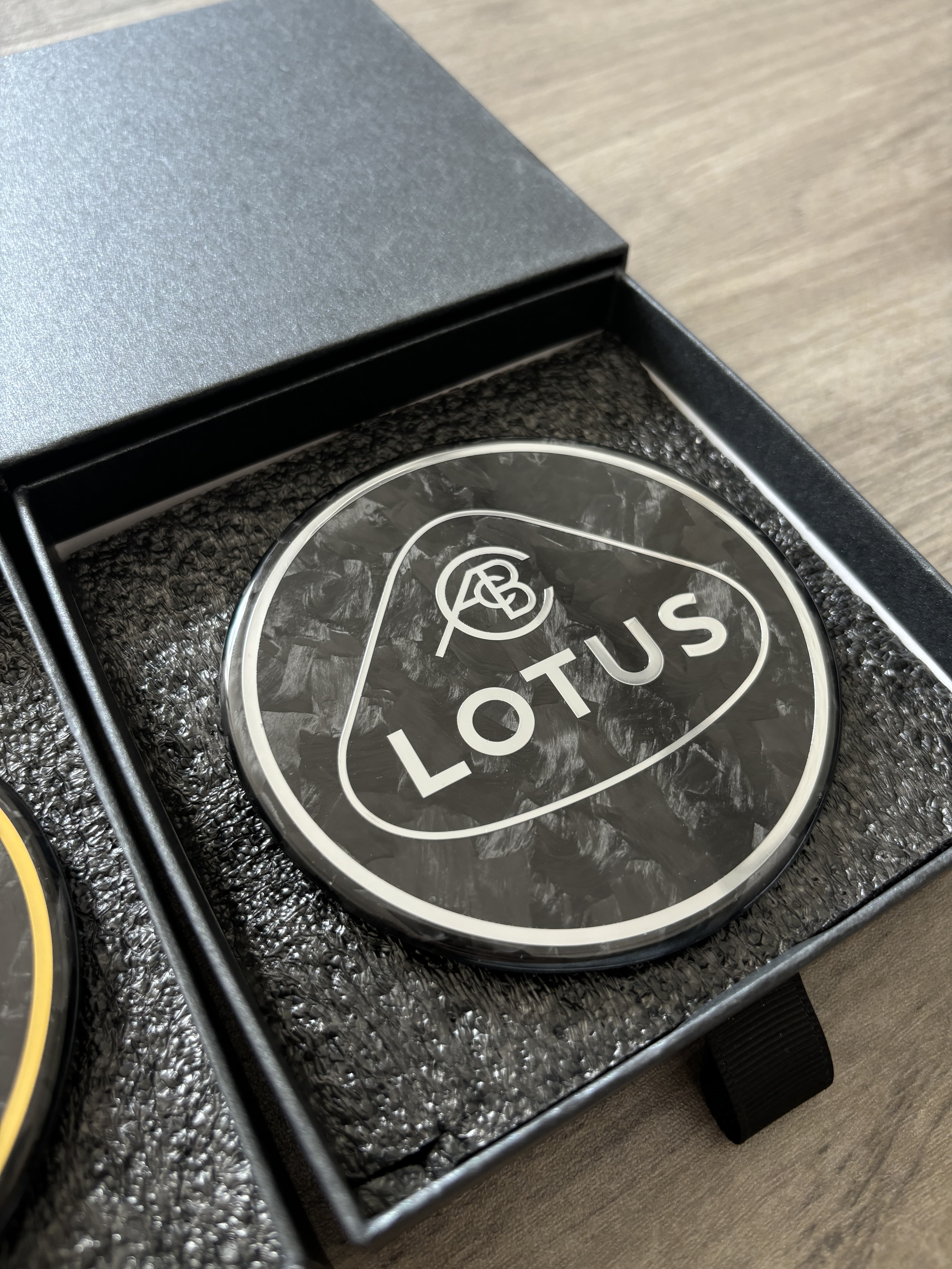 Lotus Emira/Eletre/Emeya Marble-Pattern Dry Carbon Badges - styling view