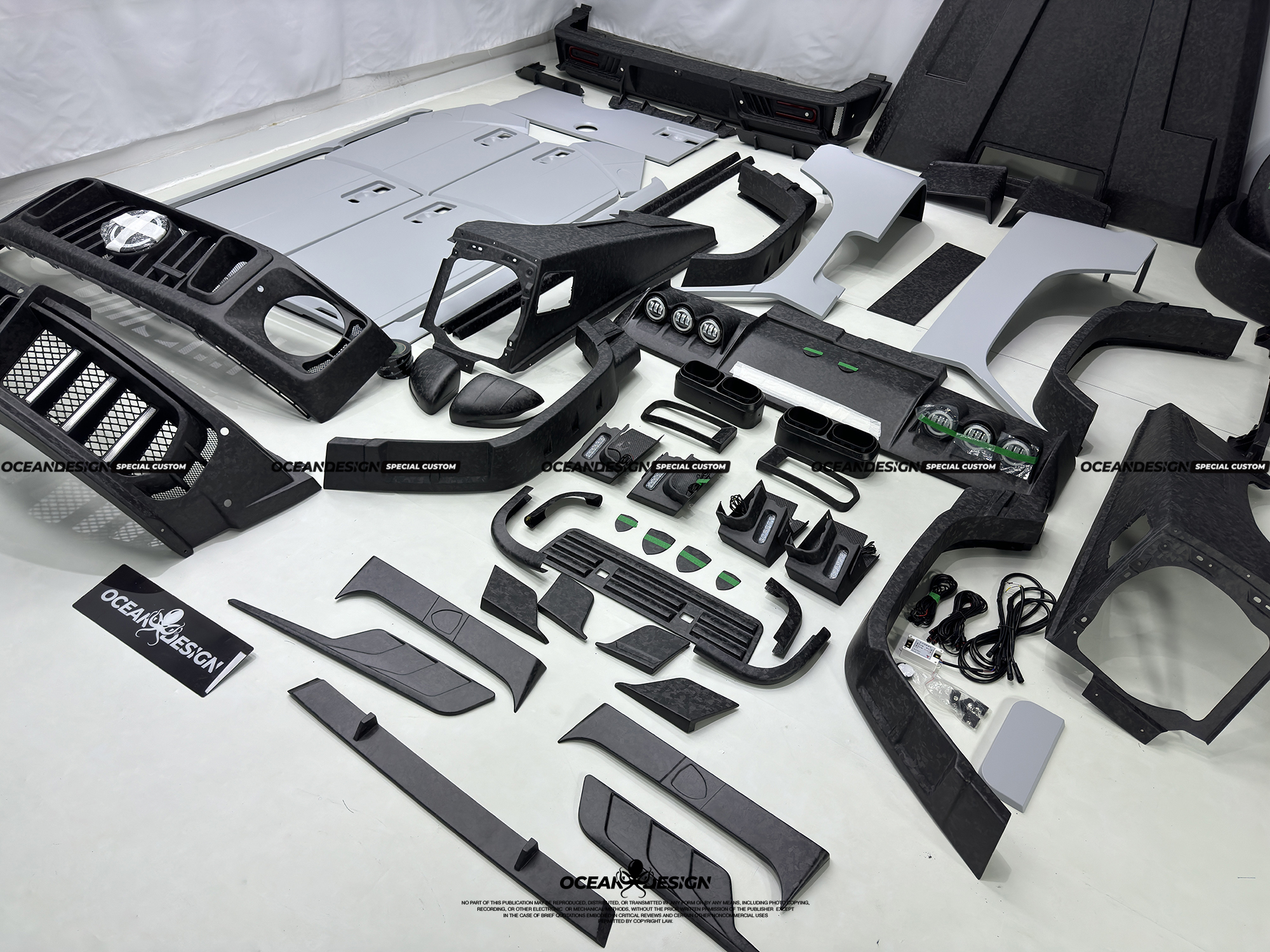 Mercedes-Benz W464/W465 G63/G500/G55 MSY Style Dry Carbon Body Kit - styling view
