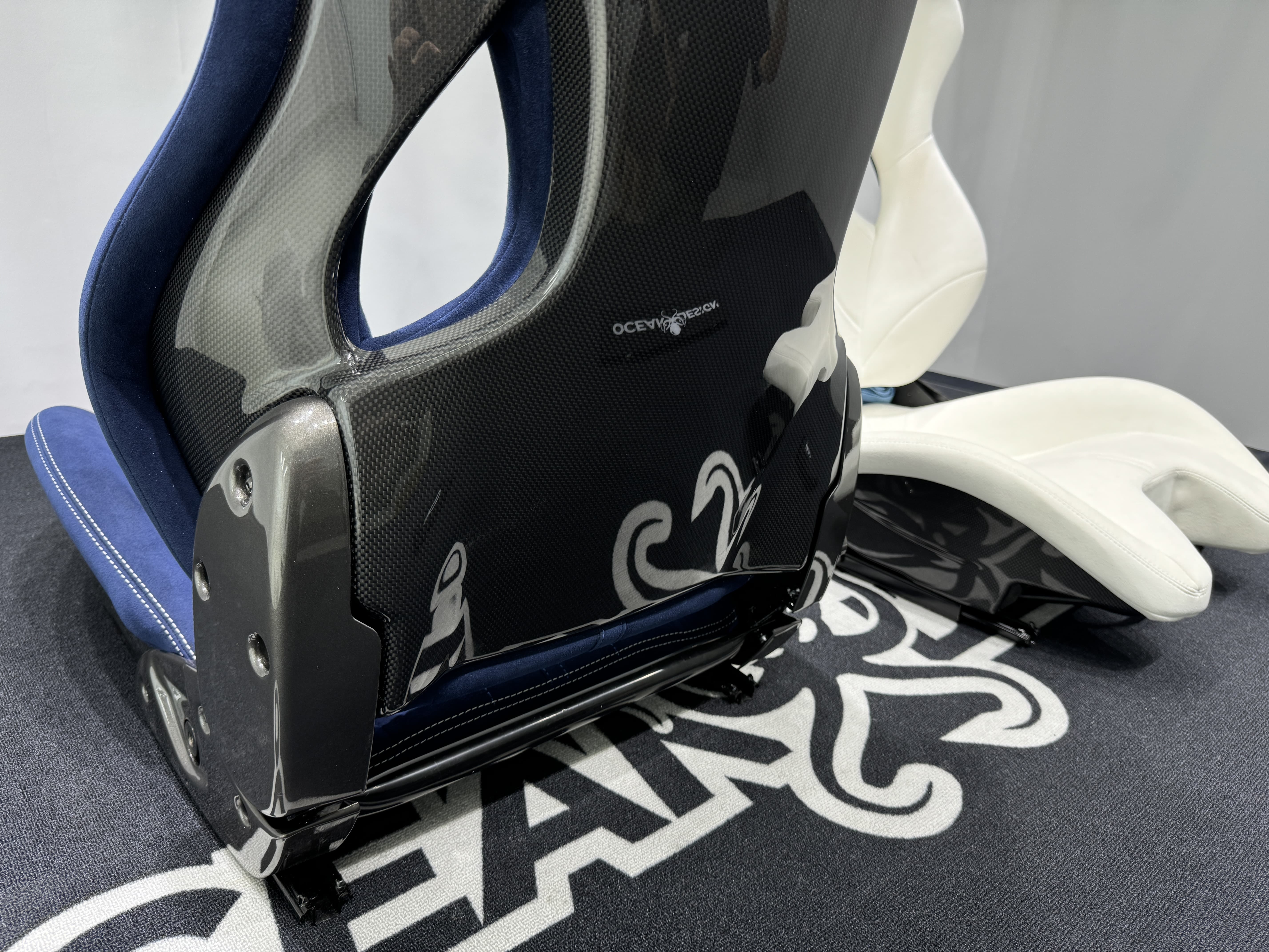 Ferrari F430/458/488/F8 Style Dry Carbon Bucket Seat - styling view