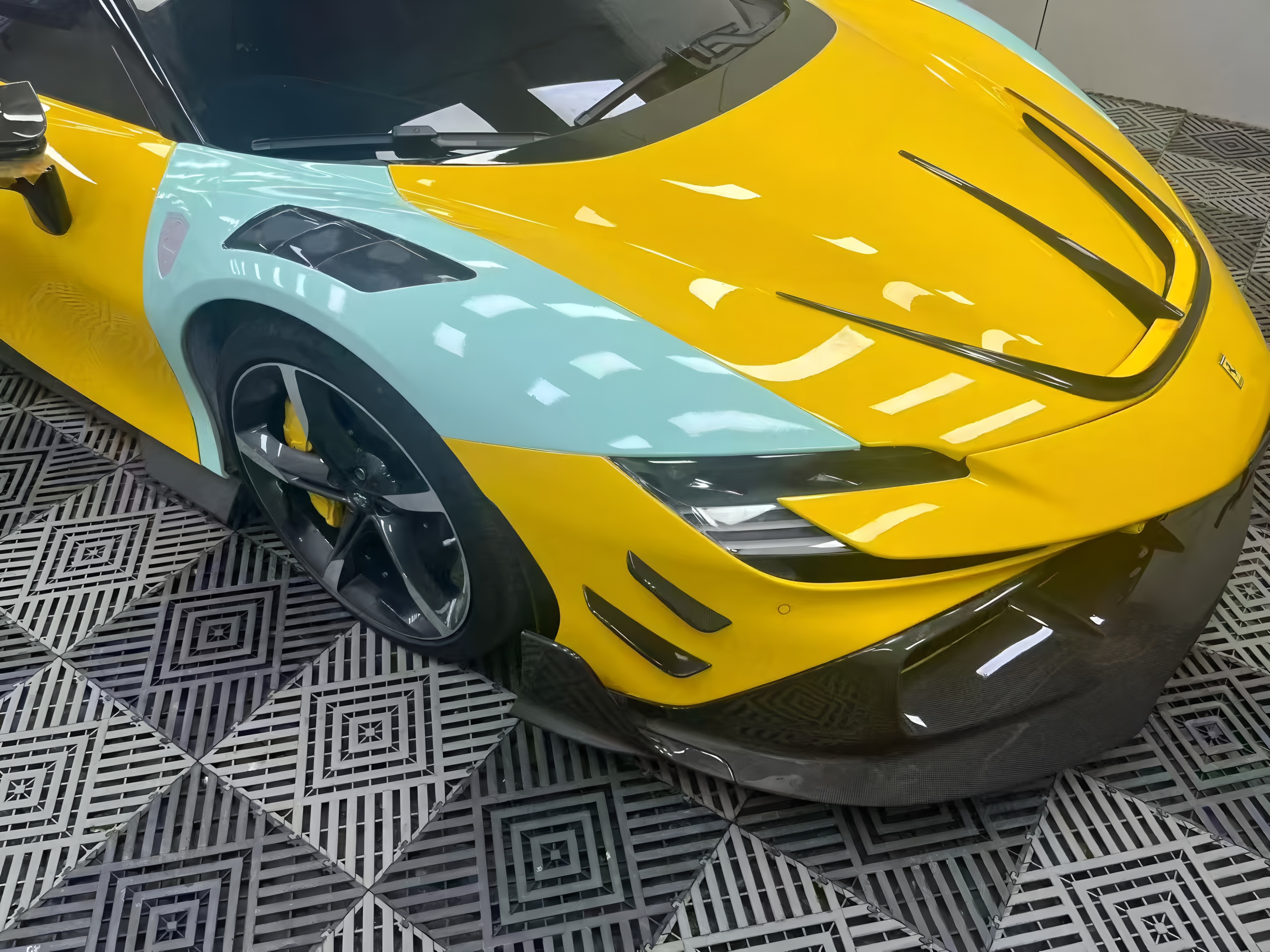 Ferrari SF90 M Style Dry Carbon Parts - styling view